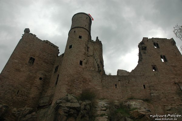Burg Hanstein, Türme und Mauern gegen den Himmel, Bornhagen, Deutschland