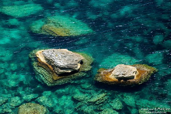 Kreidefelsen im blauen Wasser, Bonifacio, Korsika, Frankreich