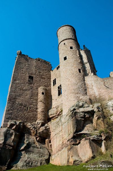 Burg hanstein, Mauern und Türme gegen blauen Himmel, Bornhagen, Deutschland
