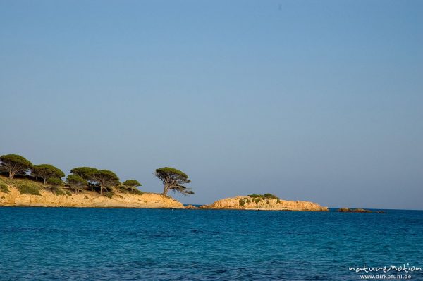 Bucht bei Palombaggia, Pino Acciaju, Felsen und Meer, Korsika, Frankreich