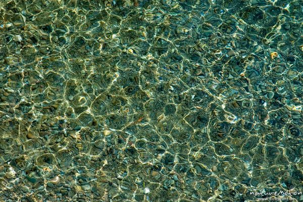 Lichtreflexe auf Wasseroberfläche, Meer, Plage d'Arone, Korsika, Frankreich