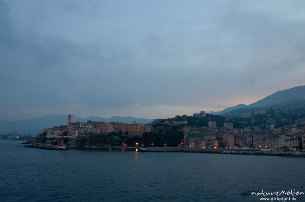 Bastia im Abendlicht, Fähre, Hafen, Korsika, Frankreich