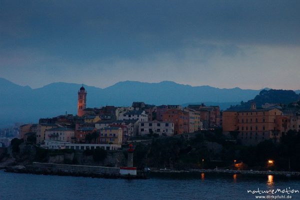 Bastia im Abendlicht, Fähre, Hafen, Korsika, Frankreich