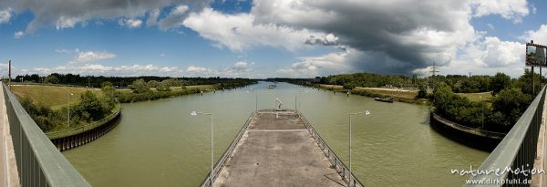 Ausfahrt der Schleuse von Iffezheim, Rhein, Iffezheim, Deutschland