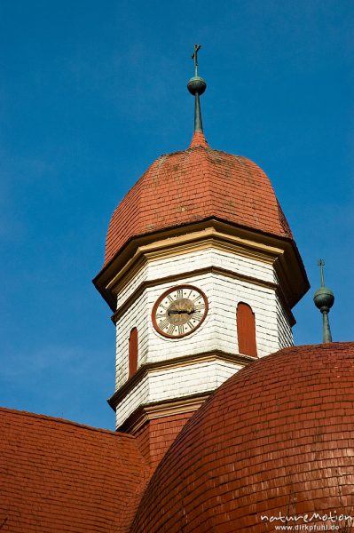 Kirche von St. Bartholomä, Turm und Dächer, rote Dachziegel, Königssee, Deutschland