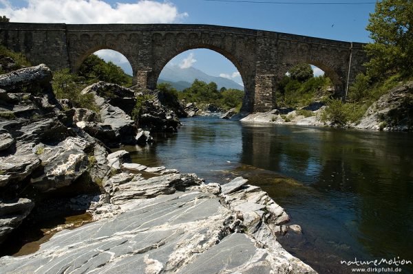 Genueserbrücke über den Tavignano, bei Altiani, Korsika, Frankreich