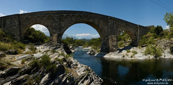 Genueserbrücke über den Tavignano, bei Altiani, Korsika, Frankreich