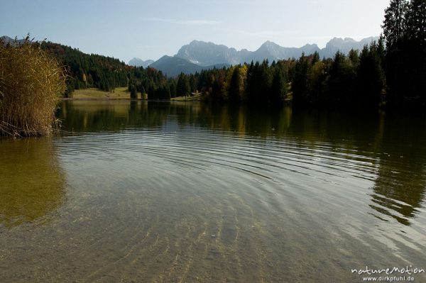 Geroldsee mit Blick auf Karwendel, Klais Oberbayern, Deutschland