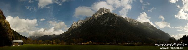 Karwendelpanorama, Westliche Karwendelspitze, Blick vom Talausgang Leutaschklamm, Mittenwald Oberbayern, Deutschland