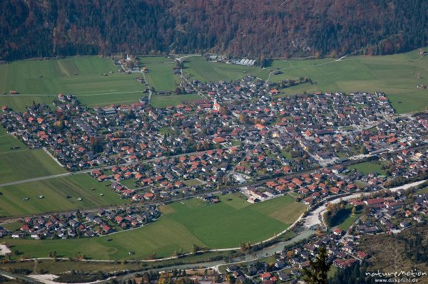 Häuser von oben, Farchant bei Garmisch, Blick vom Wank, Garmisch-Partenkirchen, Deutschland