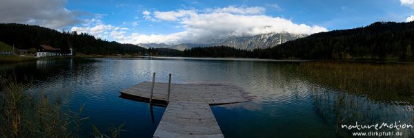 Lautersee und Karwendel, Badesteg, Mittenwald Oberbayern, Deutschland