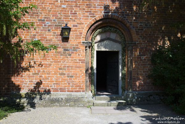 Eingang Stiftskirche Bassum, Bassum, Deutschland