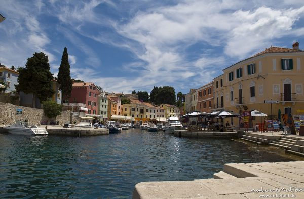 Hafen und Altstadt, Veli Losinje, Kroatien