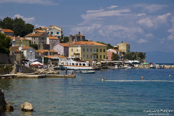 Hafen und Altstadt, Valun, Kroatien