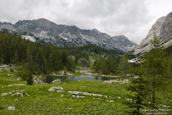 Bergtal mit See, Dvojno jezero, Doppelsee, Tal der sieben Seen, Triglav-Nationalpark, Slowenien