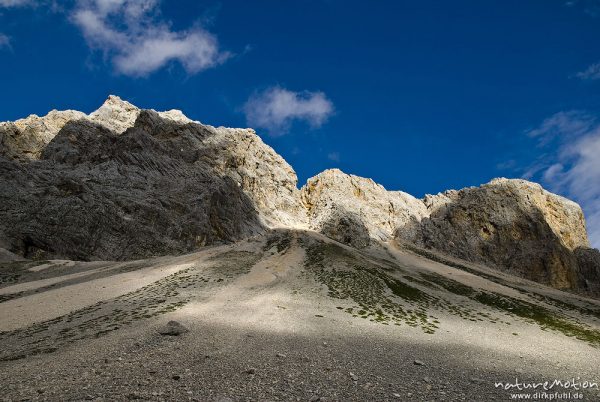 Berghang mit Schutt und Geröll, Tal der sieben Seen, Triglav-Nationalpark, Slowenien