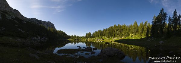 Bergsee, Dvojno jezero (Doppelsee), Morgenlicht, aufgehende Sonne, Tal der sieben Seen, Triglav-Nationalpark, Slowenien