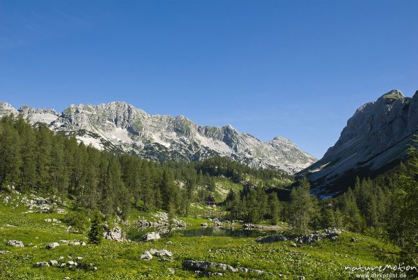 Gebirgstal, Dvojno jezero (Doppelsee), Morgenlicht, Tal der sieben Seen, Triglav-Nationalpark, Slowenien