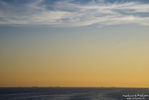 Halligen bei Flut im Sonnenuntergang, Gröde, Langeneß, Hooge, Fährlinie Dagebüll Amrum, Wattenmeer, Langeneß, Deutschland