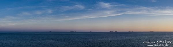 Halligen bei Flut im Sonnenuntergang, Gröde, Langeneß, Hooge, Fährlinie Dagebüll Amrum, Wattenmeer, Langeneß, Deutschland