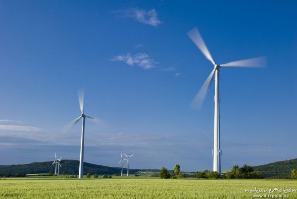 Windräder, Windkraftanlagen bei Dransfeld, Typ An Bonus 600 (früher Bonus Energy A/S, Dänemark, 2004 übernommen von Siemens), Dransfeld, Deutschland