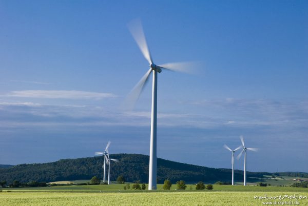 Windräder, Windkraftanlagen bei Dransfeld, Typ An Bonus 600 (früher Bonus Energy A/S, Dänemark, 2004 übernommen von Siemens), Dransfeld, Deutschland