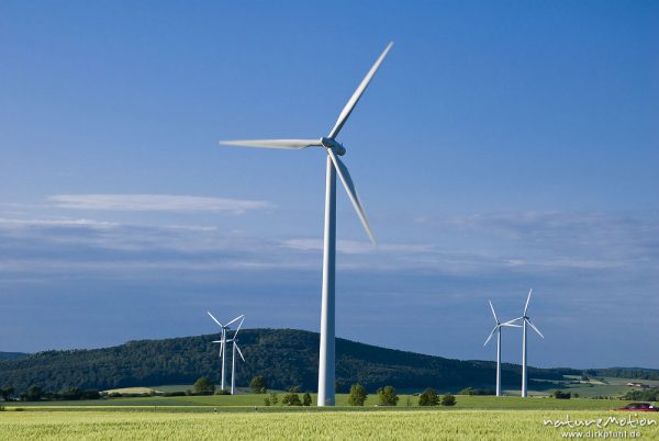 Windräder, Windkraftanlagen bei Dransfeld, Typ An Bonus 600 (früher Bonus Energy A/S, Dänemark, 2004 übernommen von Siemens), Dransfeld, Deutschland