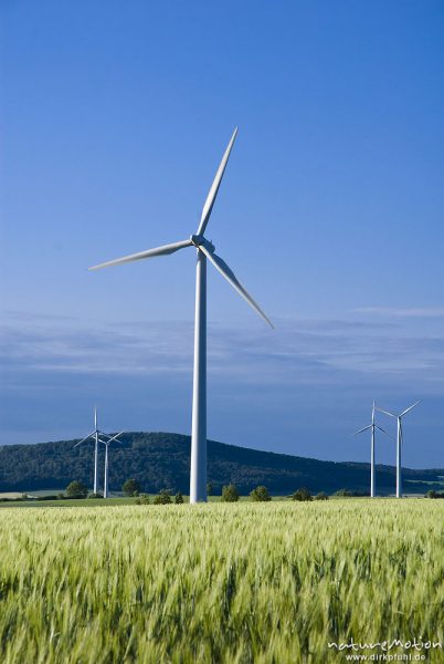 Windräder, Windkraftanlagen bei Dransfeld, Typ An Bonus 600 (früher Bonus Energy A/S, Dänemark, 2004 übernommen von Siemens), Dransfeld, Deutschland