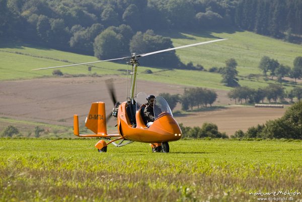 AutoGyro MT-03 Gyrocopter, Tragschrauber beim Landeanflug, Registrierung D-MTIA, Flugtag Uslar, Uslar, Deutschland