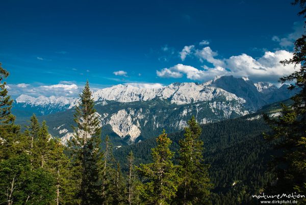 Höhenzüge des Wetterstein vom Kreuzeck aus, Garmisch-Partenkirchen, Deutschland