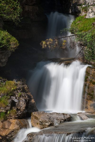 Kuhflucht Wasserfälle, Bergbach mit Wasserfällen, Garmisch-Partenkirchen, Deutschland