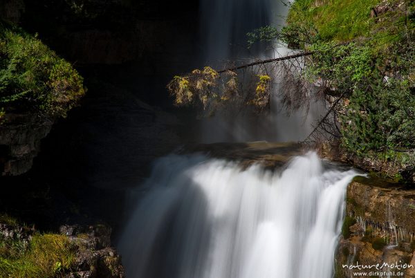 Kuhflucht Wasserfälle, Bergbach mit Wasserfällen, Garmisch-Partenkirchen, Deutschland