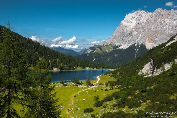 Bergsee, Seebensee und umliegende Gipfel, Blick auf Zugspitze, Ehrwald, Östereich