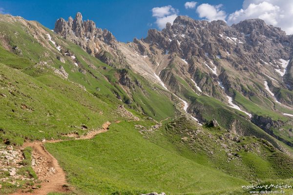 Rosszahnscharte, Wanderweg zwischen Tierser Alpl Hütte und Kompatsch, Seiseralm (Südtirol), Italien