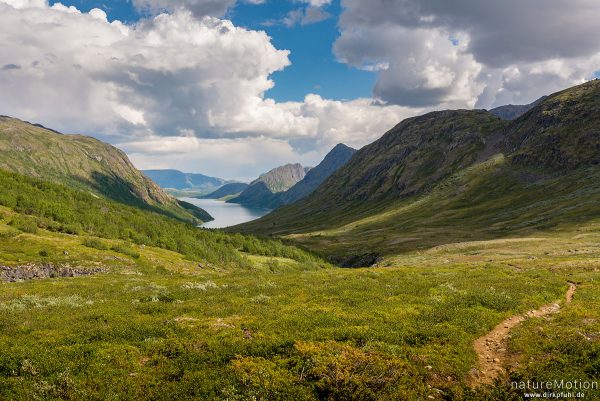 Tal des Muru mit Blick auf den Gjendesee, Memurudalen, Jotunheimen, Memurubu, Norwegen