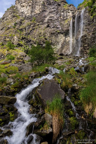 Wasserfall des Grovlselvi, Aurlandsdalen, Aurlandsdalen, Norwegen
