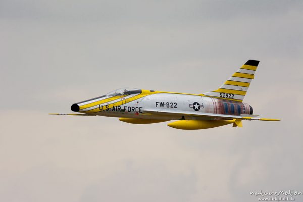 North American F-100 Super Sabre, Flugmodell, Mega Flugshow 2013 des MSV Condor Göttingen e.V., Göttingen, Deutschland