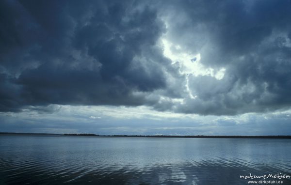 Hafen von Wiek, Darss, dramatischer Himmel, Darß, Zingst, Deutschland