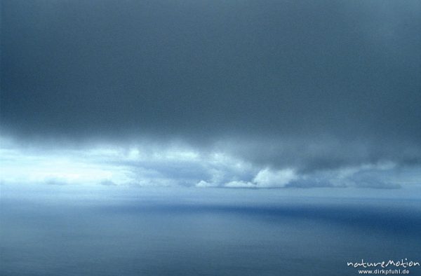 Wolken über dem Meer, Slieve League, Co. Donegal, Blick von der Klippe westwärts aufs Meer
vorher 98,13, Slieve League, Irland