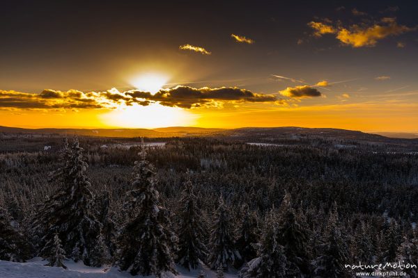 Sonnenuntergang über dem Harz, Blick von der Brocken Westflanke nach Westen, Brocken, Harz, Deutschland