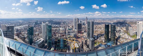 Blick vom Maintower auf die Frankfurter City, Hauptbahnhof, Bankenviertel, Frankfurt a.M., Deutschland