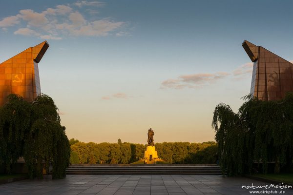 Sowjetisches Ehrenmal für die Gefallenen des Zweiten Weltkriegs, Berlin, Deutschland