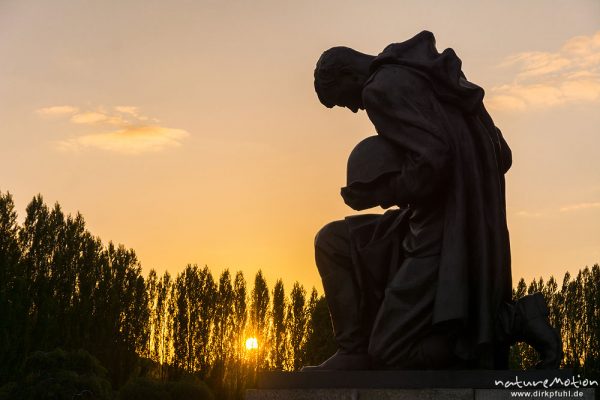 Sowjetisches Ehrenmal für die Gefallenen des Zweiten Weltkriegs, Berlin, Deutschland