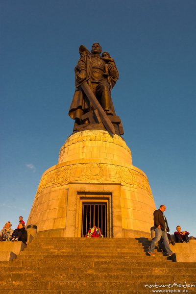 Sowjetisches Ehrenmal für die Gefallenen des Zweiten Weltkriegs, Berlin, Deutschland