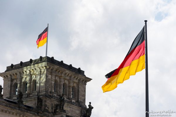 Reichstag, Deutschlandfahne, Berlin, Deutschland
