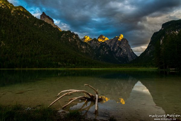 Toblacher See, Sonnenuntergang und Alpenglühen, Toblach, Italien