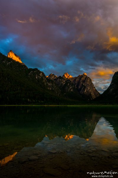 Toblacher See, Sonnenuntergang und Alpenglühen, Toblach, Italien