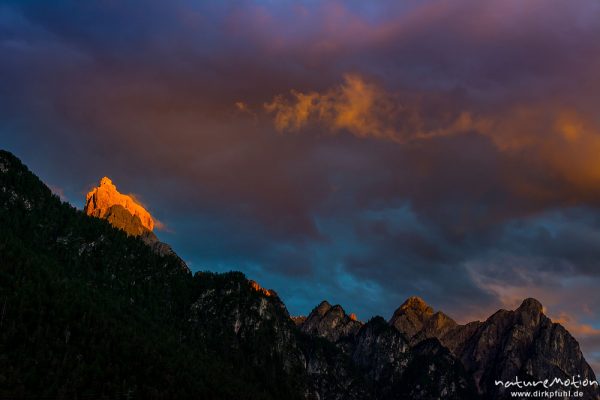 Toblacher See, Sonnenuntergang und Alpenglühen, Toblach, Italien