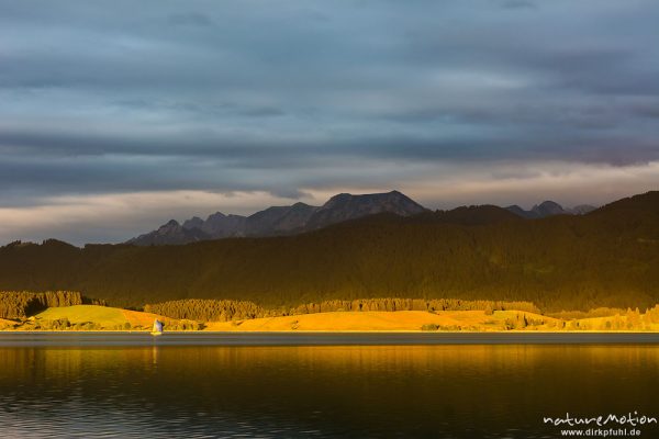 dramatisches Abendlicht am Forggensee, Füssen, Deutschland