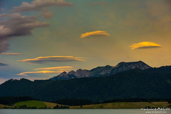Fönfische, Lenticularis Wolken, Abendlicht am Forggensee, Füssen, Deutschland